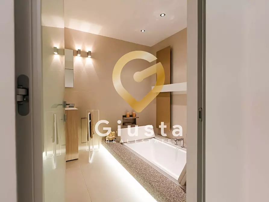 Immagine 15 di Villetta a schiera in vendita  in Via Delle Croci SN a Fasano