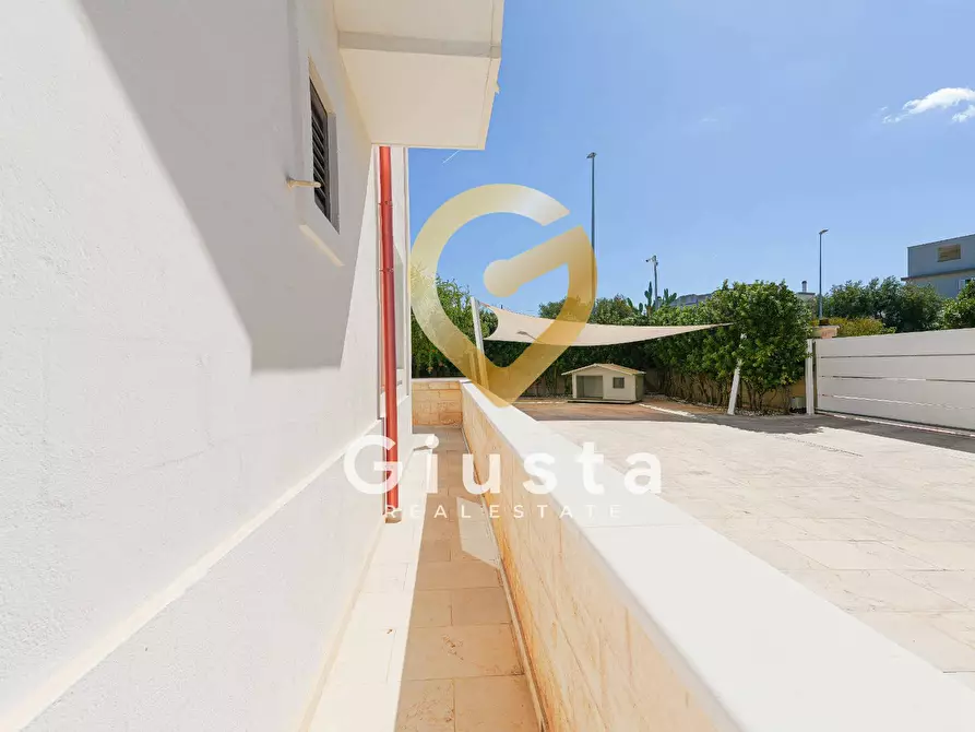 Immagine 76 di Villetta a schiera in vendita  in Via Delle Croci SN a Fasano