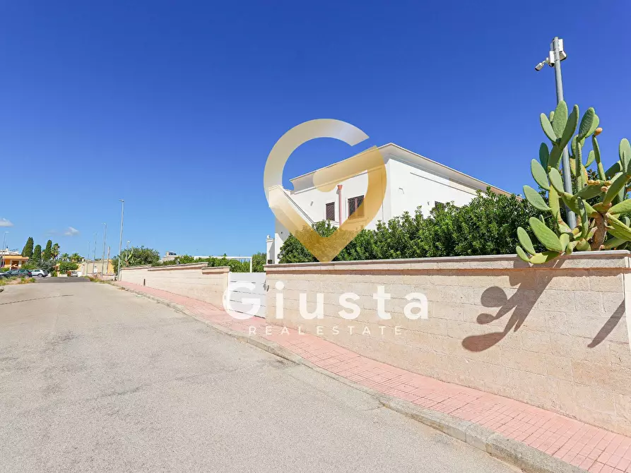 Immagine 80 di Villetta a schiera in vendita  in Via Delle Croci SN a Fasano