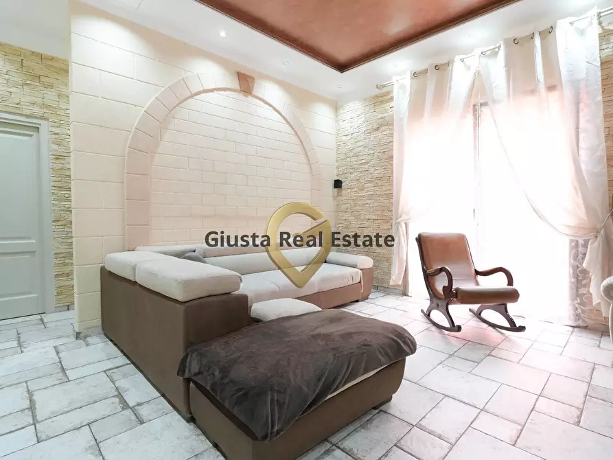 Immagine 1 di Casa indipendente in vendita  in Piazza Unità D'Italia 3 a Mesagne