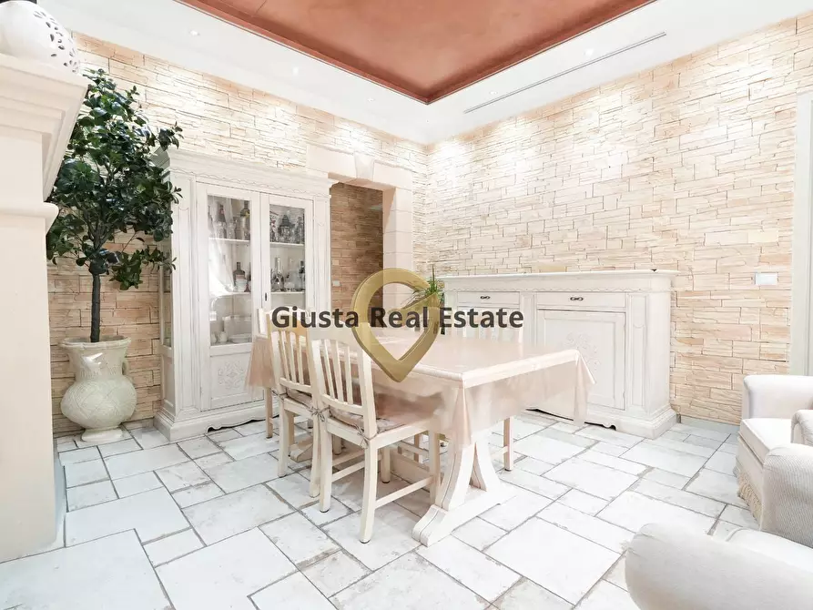 Immagine 5 di Casa indipendente in vendita  in Piazza Unità D'Italia 3 a Mesagne