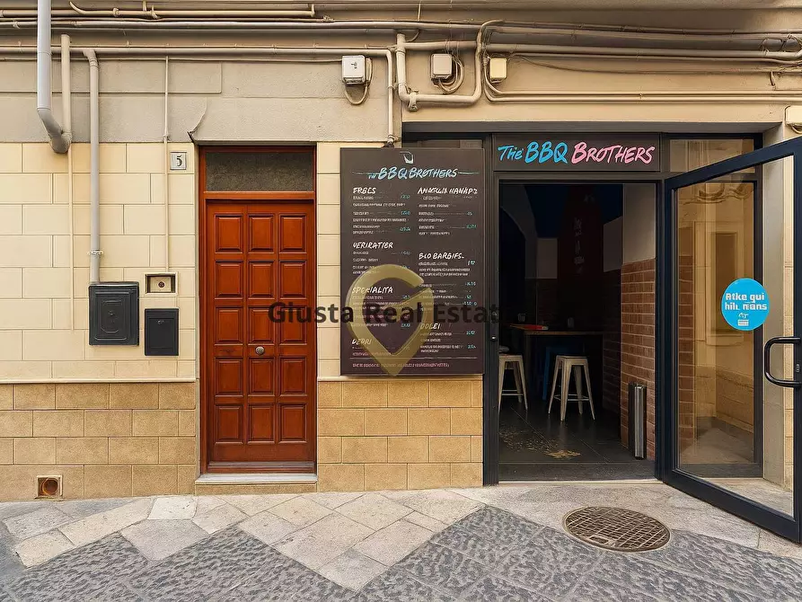 Immagine 1 di Attività commerciale in affitto  in Via Dè Catignano 3-5 a Brindisi