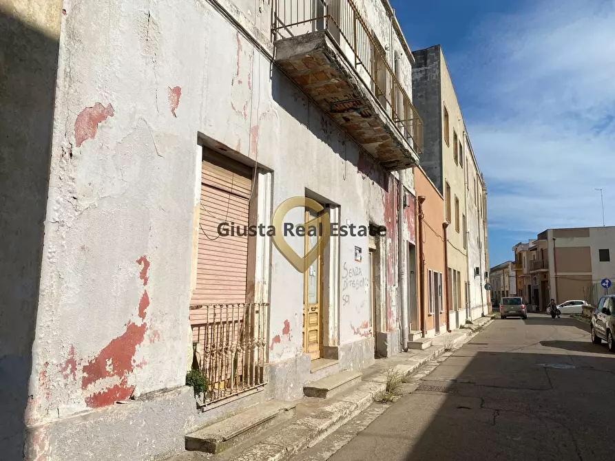 Immagine 1 di Casa indipendente in vendita  in Via Francesco Petrarca 8/10/12 a San Pietro Vernotico