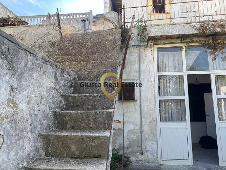 Immagine 13 di Casa indipendente in vendita  in Via Francesco Petrarca 8/10/12 a San Pietro Vernotico