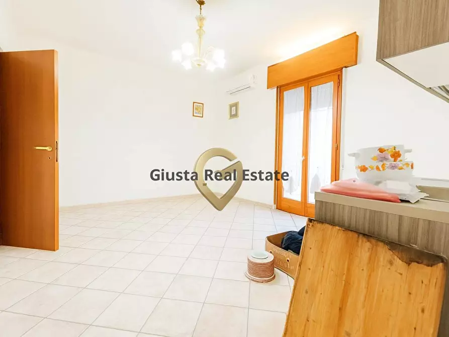 Immagine 10 di Appartamento in vendita  in Via Taranto 78 a Brindisi