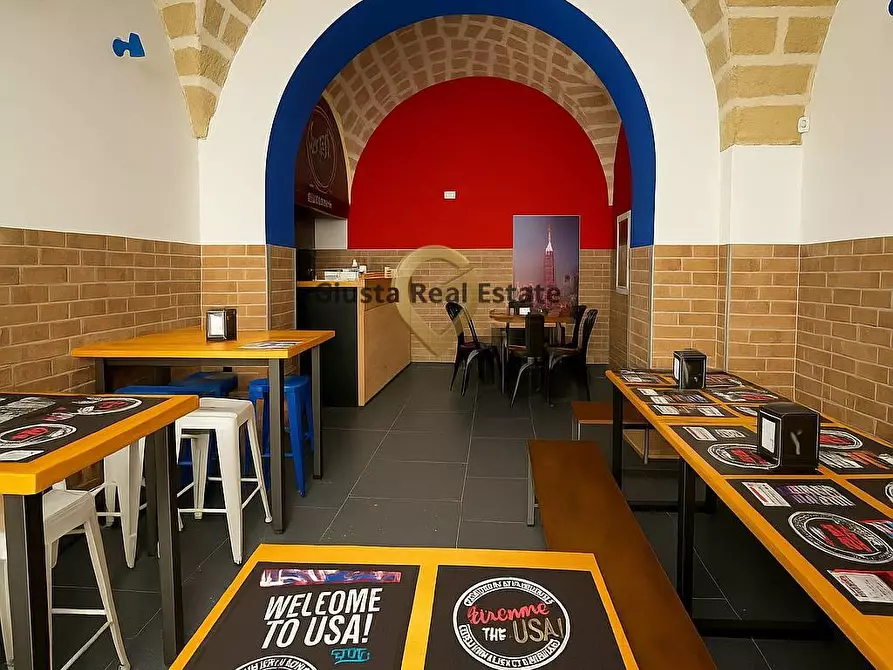 Immagine 11 di Attività commerciale in affitto  in VIa de  catignano 3 a Brindisi