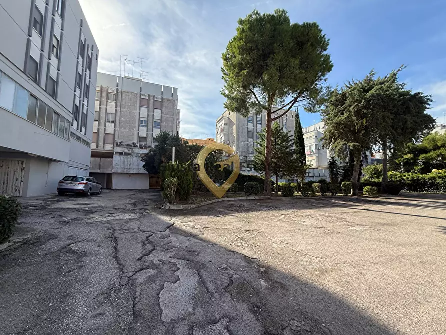 Immagine 2 di Appartamento in vendita  in Via Andrea Mantegna 1 a Brindisi