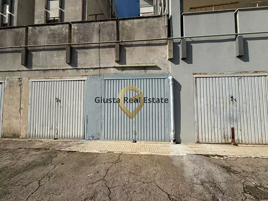 Immagine 28 di Appartamento in vendita  in Via Andrea Mantegna 1 a Brindisi