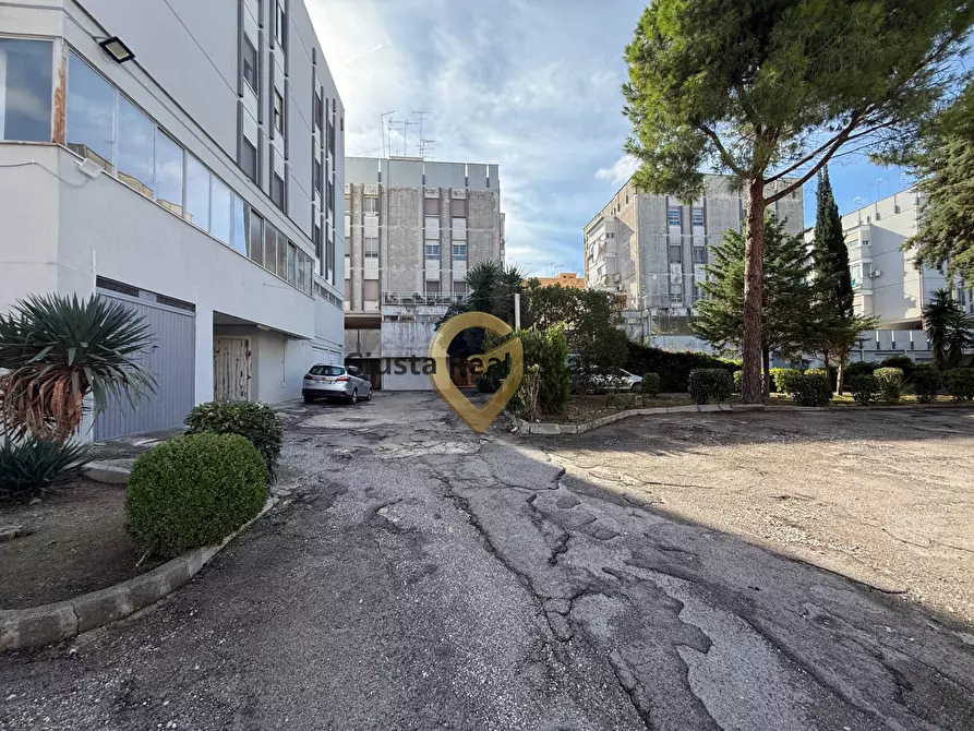 Immagine 31 di Appartamento in vendita  in Via Andrea Mantegna 1 a Brindisi