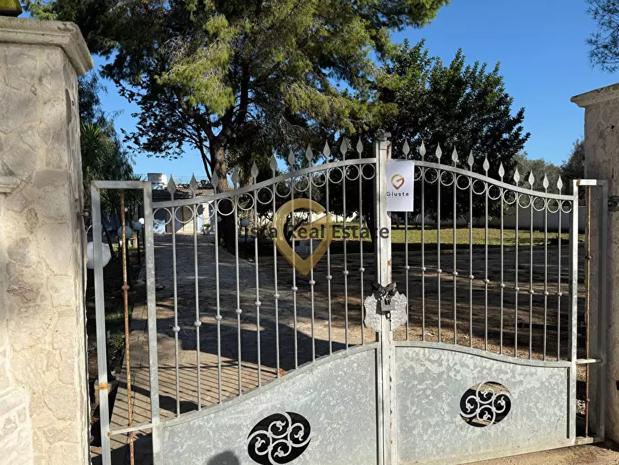 Immagine 5 di Villa in vendita  in CDA EPISCOPANA a Oria