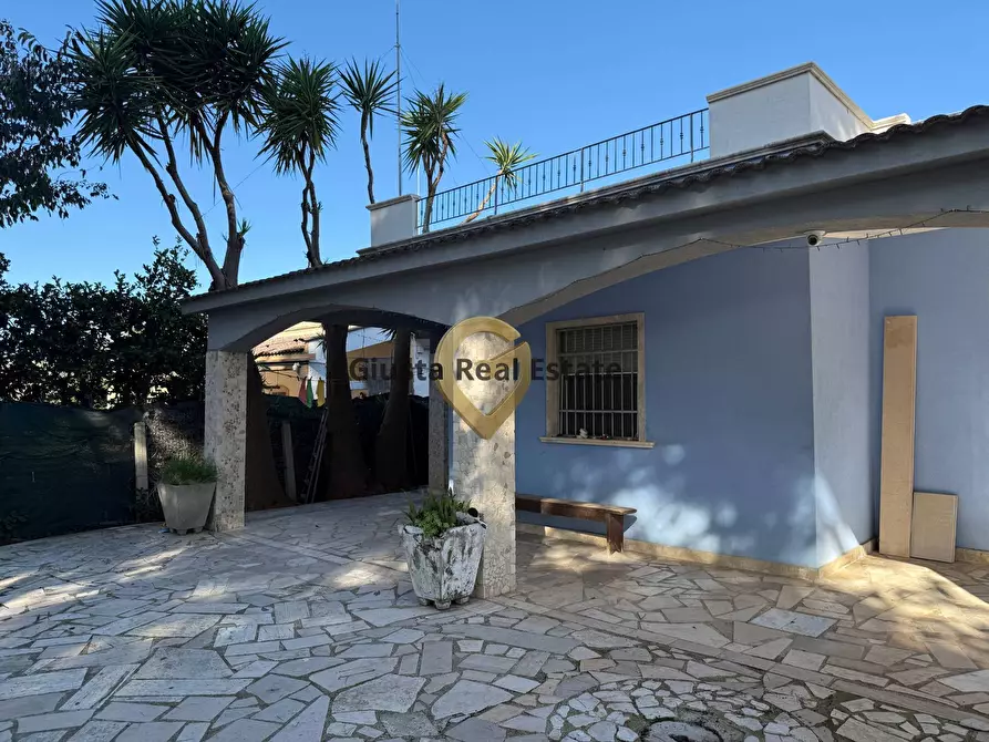 Immagine 4 di Villa in vendita  in CDA EPISCOPANA a Oria