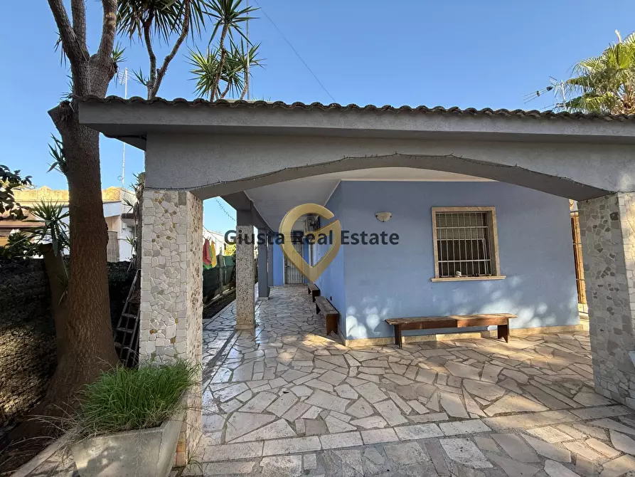 Immagine 8 di Villa in vendita  in CDA EPISCOPANA a Oria