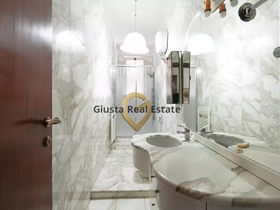 Immagine 7 di Appartamento in vendita  in Viale Commenda 17 a Brindisi