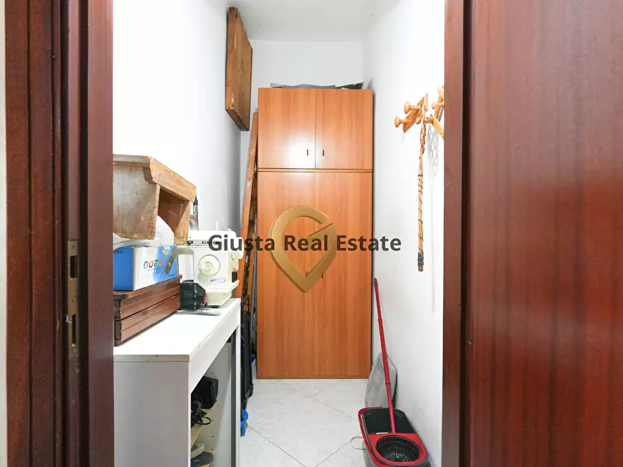 Immagine 13 di Appartamento in vendita  in Viale Commenda 17 a Brindisi