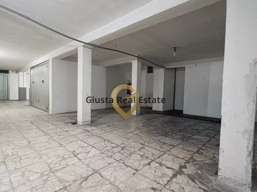 Immagine 1 di Box auto in vendita  in Via Valle d'aosta 14 a Mesagne