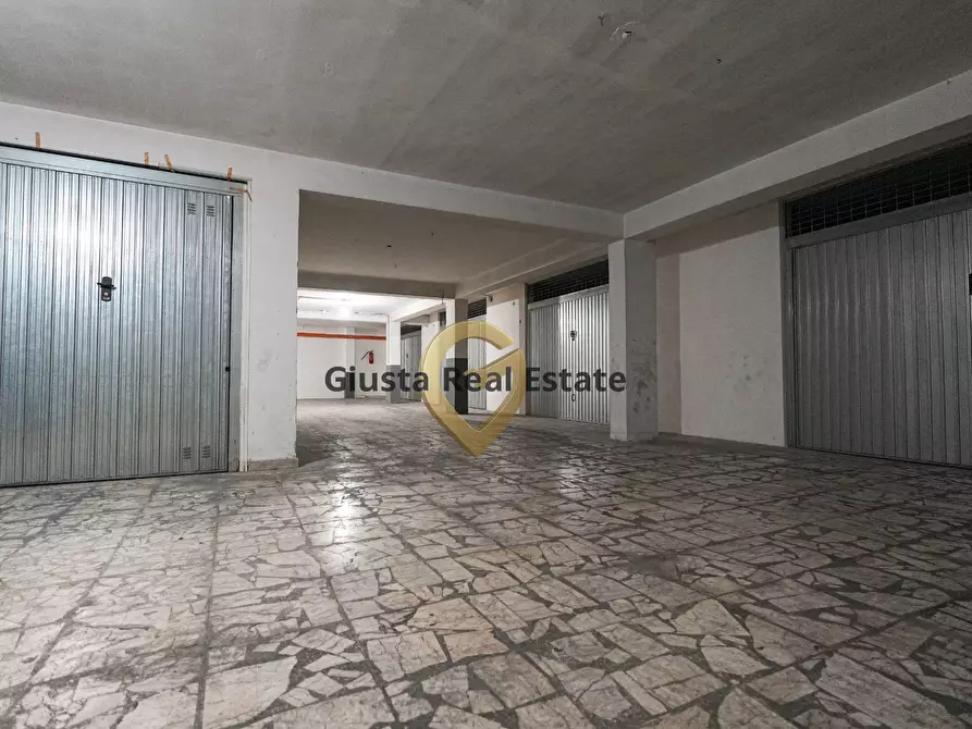 Immagine 3 di Box auto in vendita  in Via Valle d'aosta 14 a Mesagne