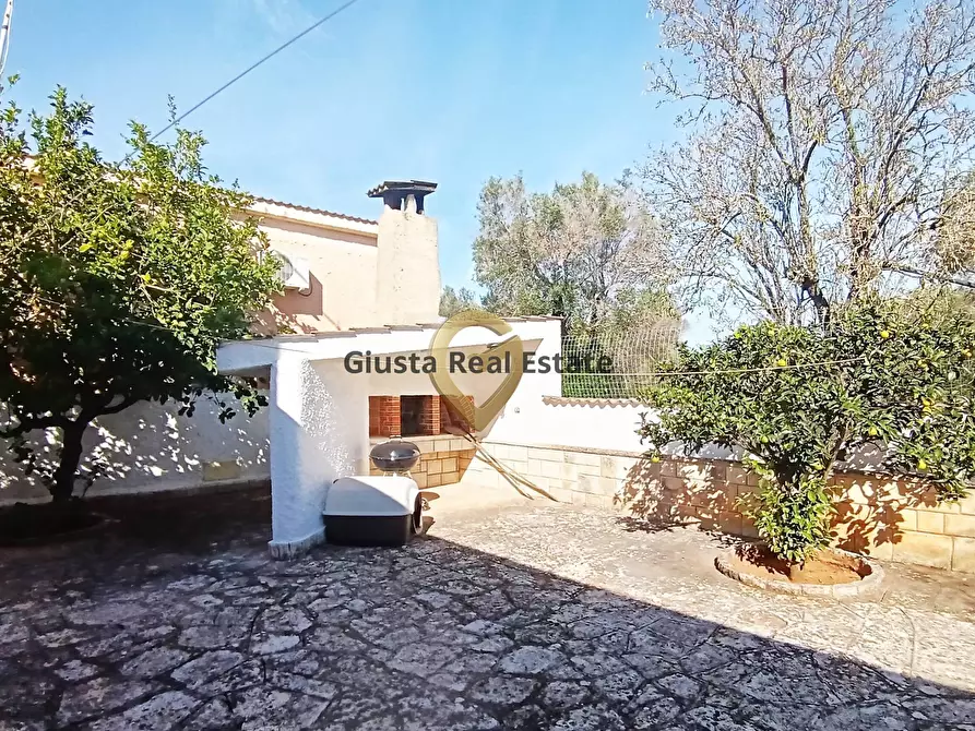 Immagine 21 di Villa in vendita  in Contrada Pagliamonte Via Lombardia SNC a San Vito Dei Normanni