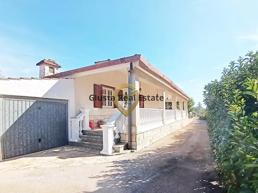 Immagine 28 di Villa in vendita  in Contrada Pagliamonte Via Lombardia SNC a San Vito Dei Normanni