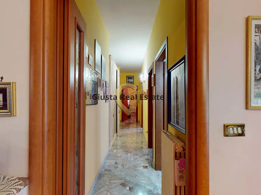 Immagine 2 di Appartamento in vendita  in via Val d'Aosta 8 a Mesagne