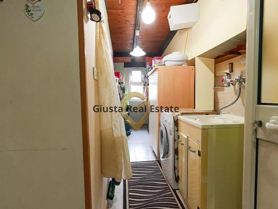 Immagine 21 di Appartamento in vendita  in via Val d'Aosta 8 a Mesagne