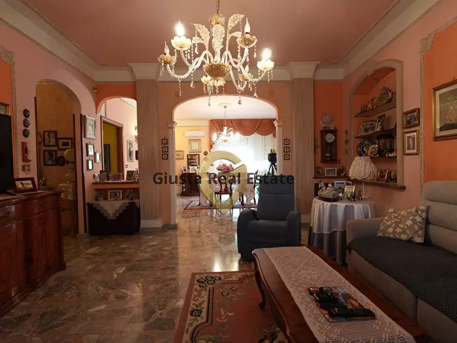 Immagine 3 di Appartamento in vendita  in via Val d'Aosta 8 a Mesagne