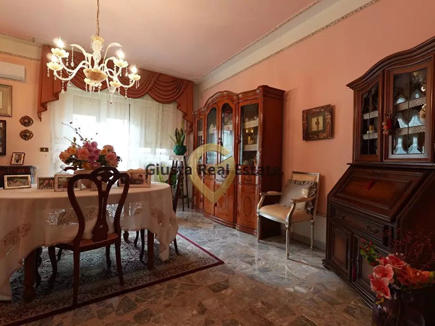 Immagine 5 di Appartamento in vendita  in via Val d'Aosta 8 a Mesagne