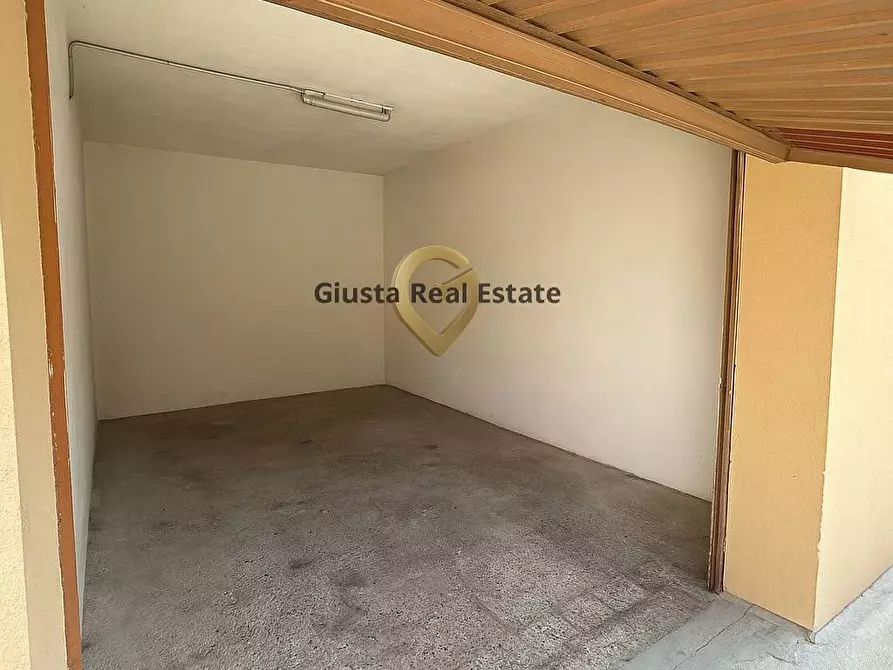 Immagine 30 di Appartamento in vendita  in Via Angelo Lanzellotti 10 a Brindisi