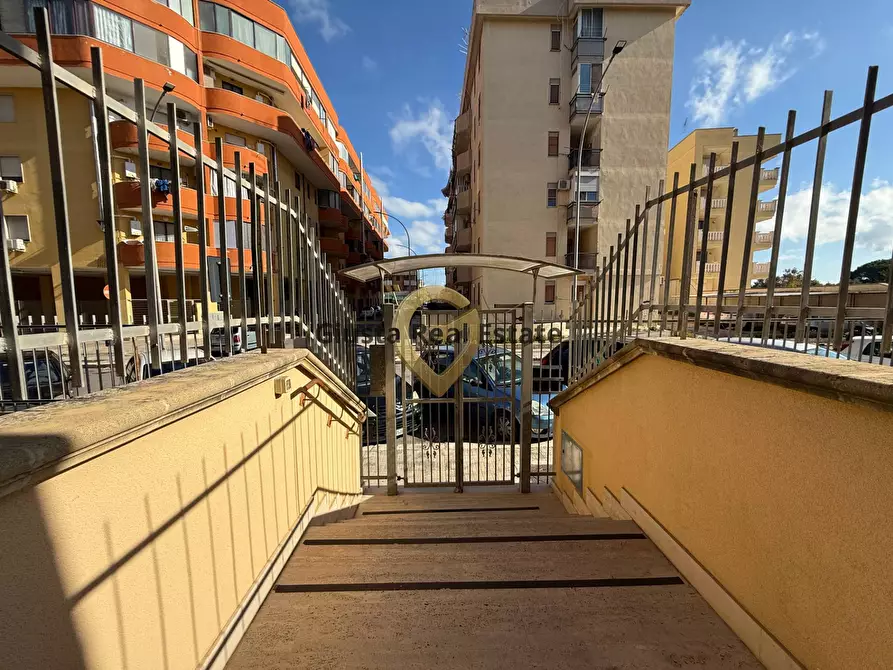 Immagine 31 di Appartamento in vendita  in Via Angelo Lanzellotti 10 a Brindisi