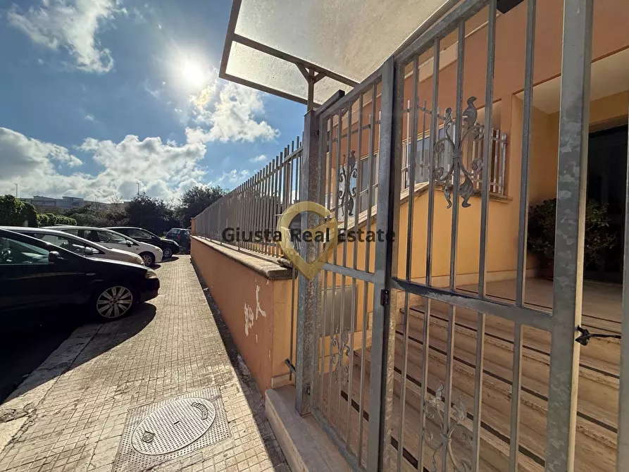 Immagine 2 di Appartamento in vendita  in Via Angelo Lanzellotti 10 a Brindisi