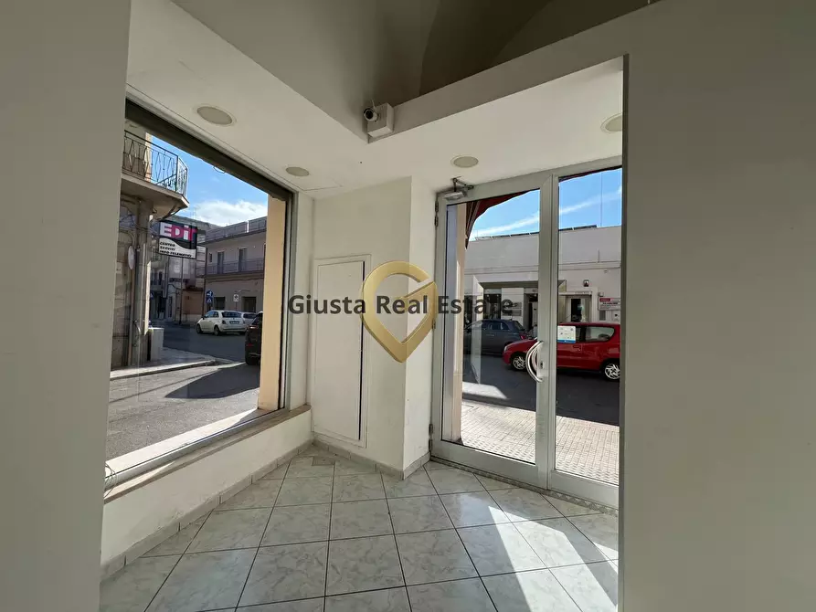 Immagine 5 di Attività commerciale in vendita  in Via Marconi 88 a Mesagne