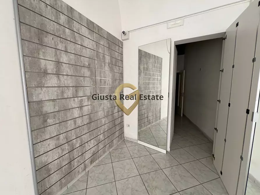 Immagine 9 di Attività commerciale in vendita  in Via Marconi 88 a Mesagne