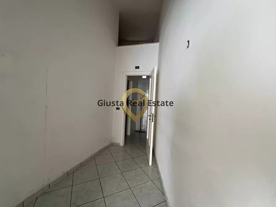 Immagine 11 di Attività commerciale in vendita  in Via Marconi 88 a Mesagne