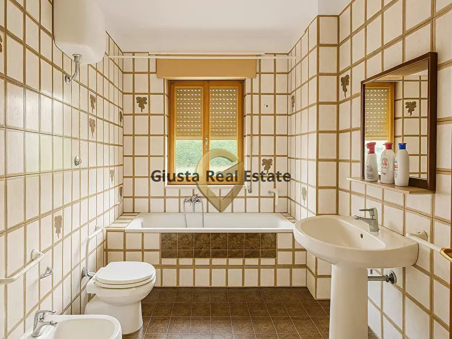 Immagine 15 di Villa in vendita  in Strada Dei Vini 16 a Brindisi