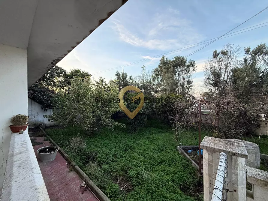 Immagine 25 di Villa in vendita  in Strada Dei Vini 16 a Brindisi
