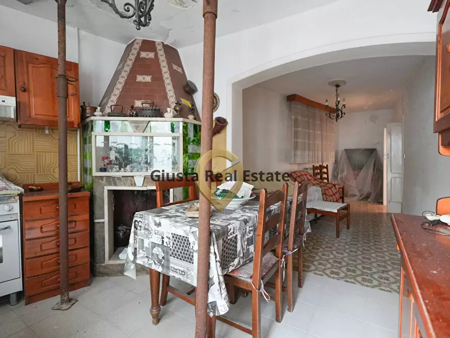 Immagine 8 di Casa indipendente in vendita  in Via Giuseppe Trono 93 a Mesagne