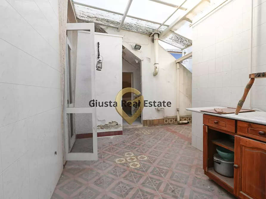 Immagine 10 di Casa indipendente in vendita  in Via Giuseppe Trono 93 a Mesagne