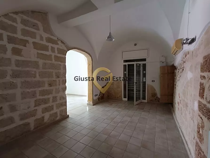 Immagine 5 di Locale commerciale   in Via Mazzini 1 a Brindisi