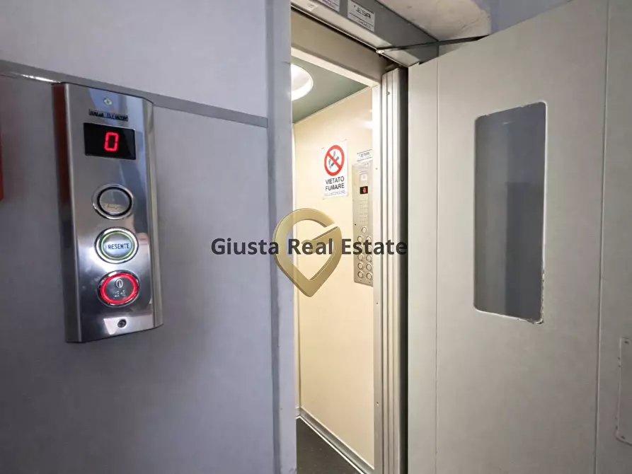 Immagine 5 di Appartamento in vendita  in Via Santa Margherita 34 a Brindisi