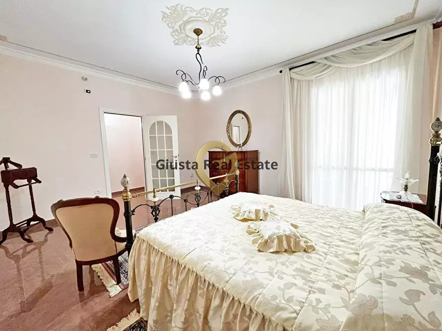 Immagine 9 di Casa semindipendente in vendita  in Viale dei Giacinti 2 a San Pietro Vernotico