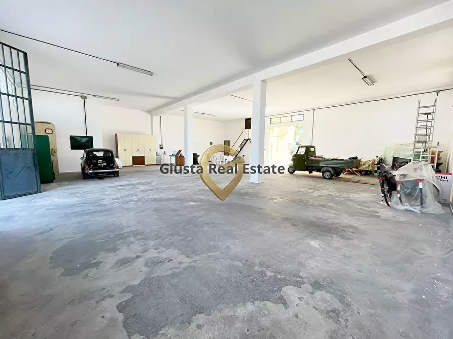 Immagine 23 di Casa semindipendente in vendita  in Viale dei Giacinti 2 a San Pietro Vernotico