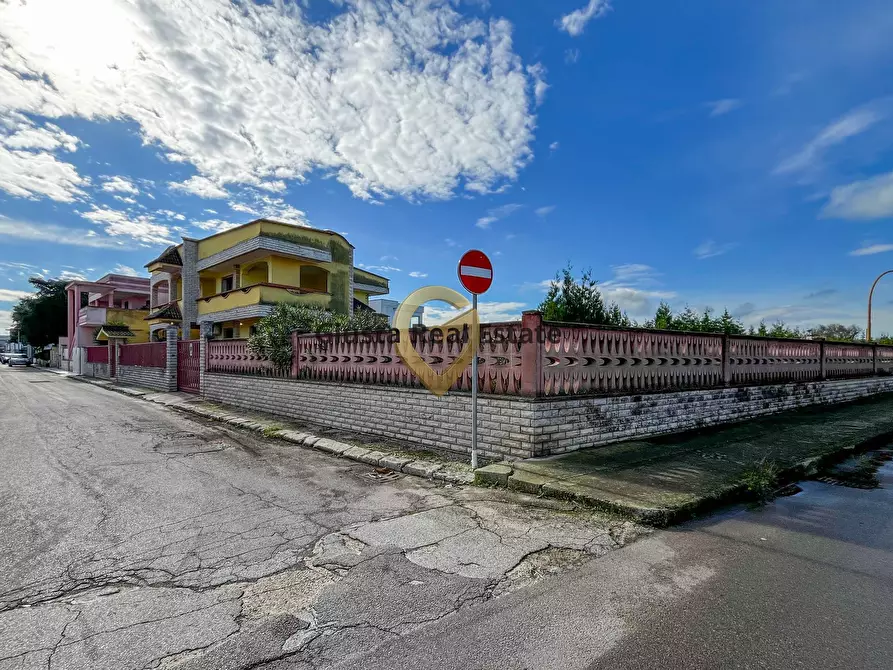 Immagine 3 di Villa in vendita  in Via Papa Giovanni XXIII a San Pietro Vernotico