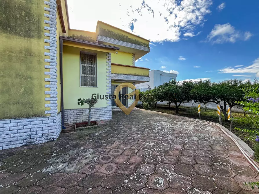 Immagine 7 di Villa in vendita  in Via Papa Giovanni XXIII a San Pietro Vernotico