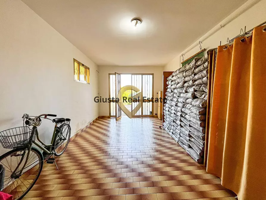 Immagine 22 di Villa in vendita  in Via Papa Giovanni XXIII a San Pietro Vernotico