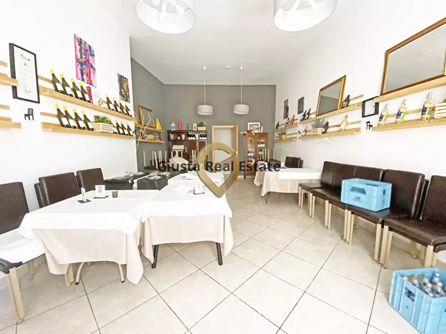 Immagine 16 di Locale commerciale in vendita  in Via Beccaria 2 a San Pietro Vernotico