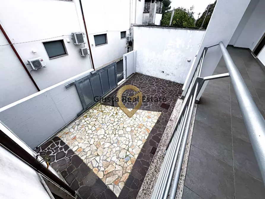 Immagine 26 di Casa indipendente in vendita  in via Caterina Scazzeri 49 a Latiano