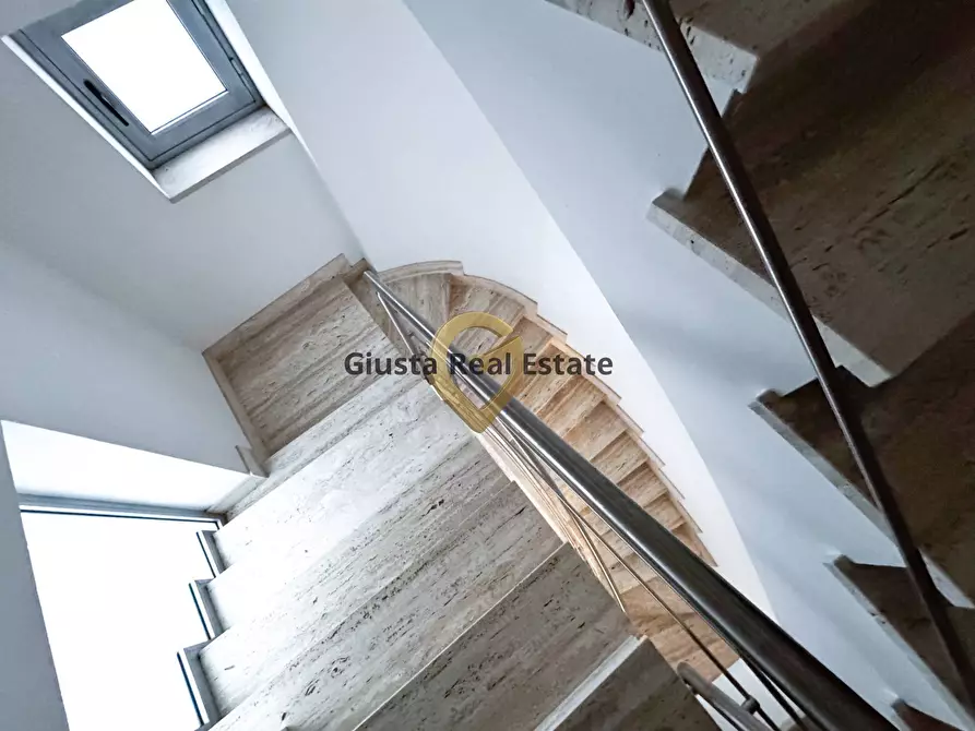 Immagine 8 di Casa indipendente in vendita  in via Caterina Scazzeri 49 a Latiano