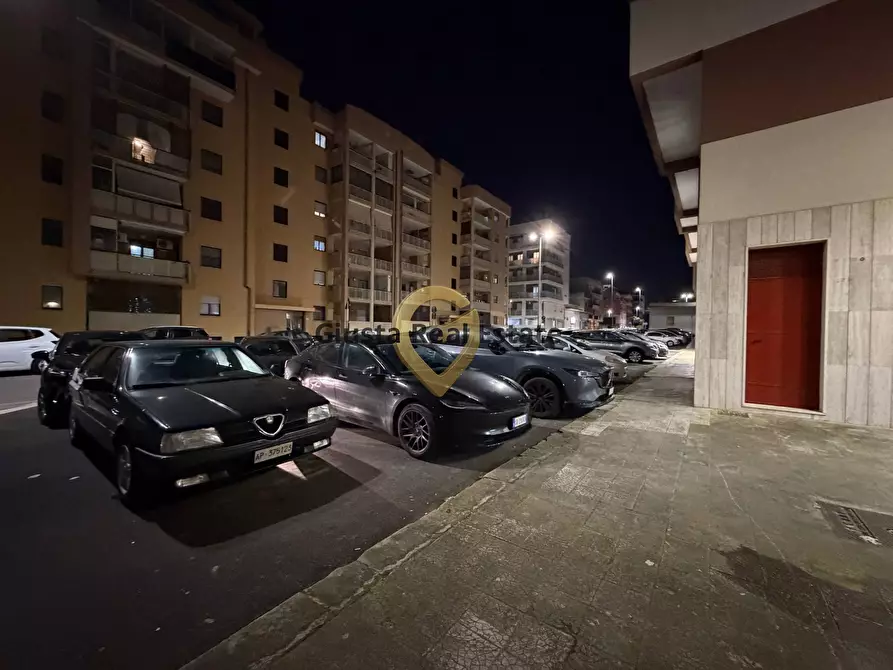 Immagine 8 di Box auto in vendita  in Via Osanna 67 a Brindisi