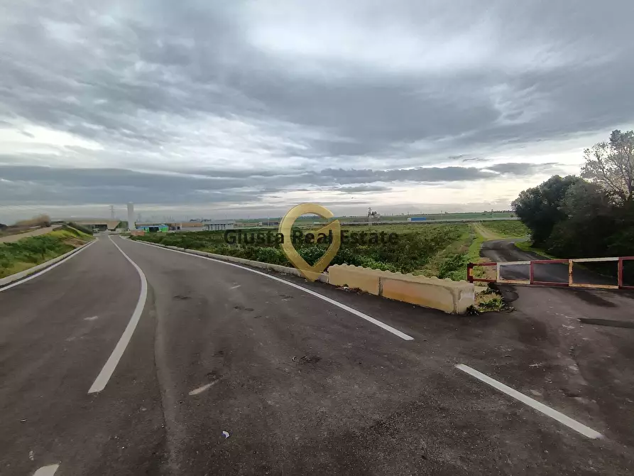 Immagine 7 di Terreno agricolo in vendita  in contrada Taverna sn a Brindisi