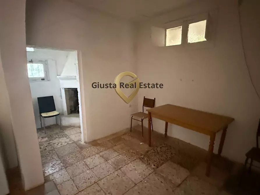 Immagine 14 di Villa in vendita  in contrada specchia 3 a Latiano