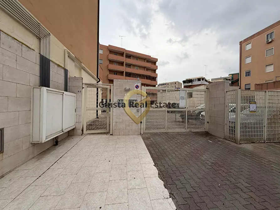 Immagine 2 di Appartamento in vendita  in Via Perrino 46 a Brindisi